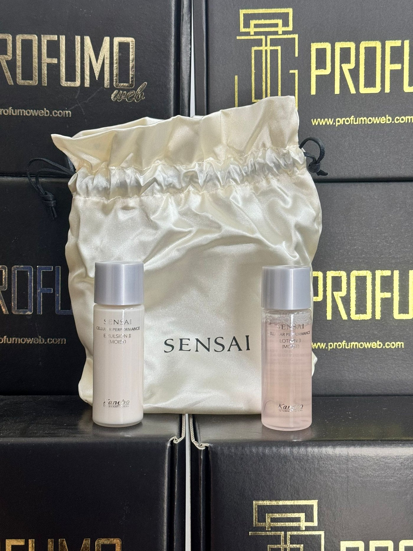 SET GWP SENSAI CELLULAR PERFORMANCE DOUBLE MOISTURISING TESTER